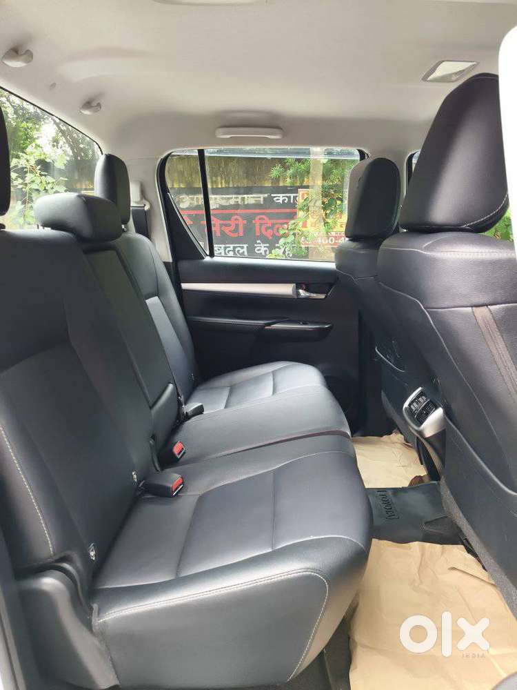 Toyota Hilux 2.8 High 4x4 Mt, 2023, Diesel