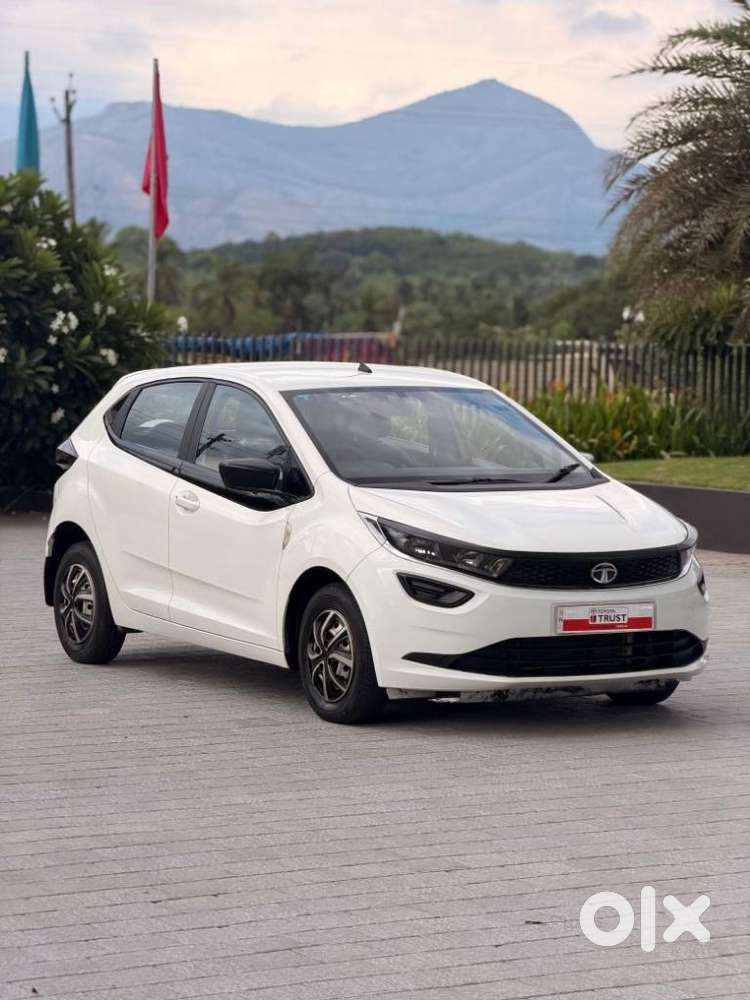 Tata Altroz Xe Petrol, 2021