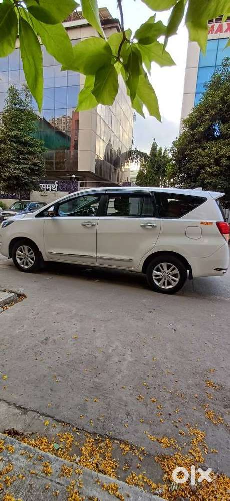 Toyota Innova Crysta 2.4 G Mt, 2023, Diesel