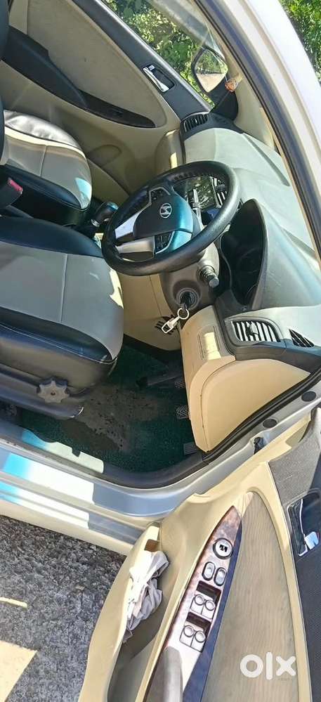 Hyundai Verna 2011 80000 Km Driven