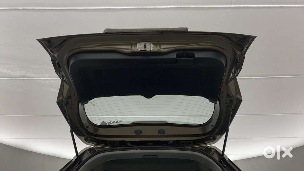 Maruti Suzuki Vitara Brezza 1.5 Zxi Plus Dual Tone, 2022, Petrol