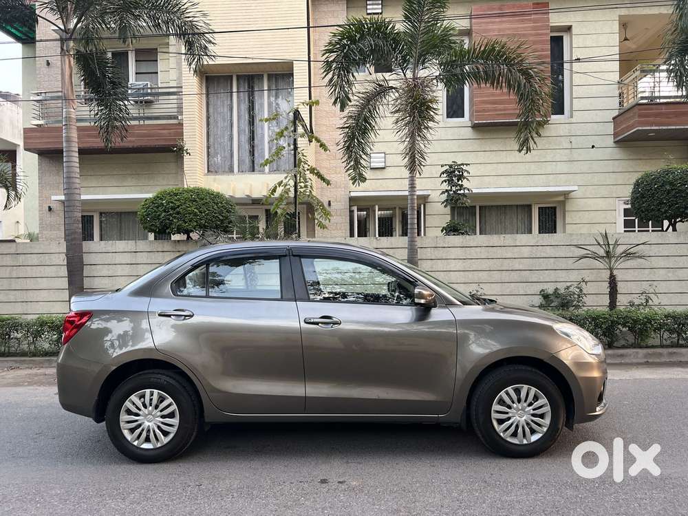 Maruti Suzuki Swift Dzire Vxi Optional, 2023, Petrol