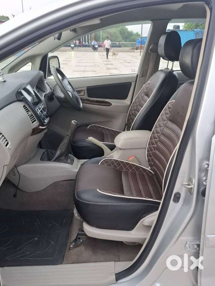 Toyota Innova 2.5 G (diesel) 8 Seater, 2013, Diesel