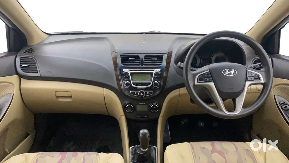 Hyundai Verna Fluidic 1.6 Vtvt Sx, 2013, Petrol