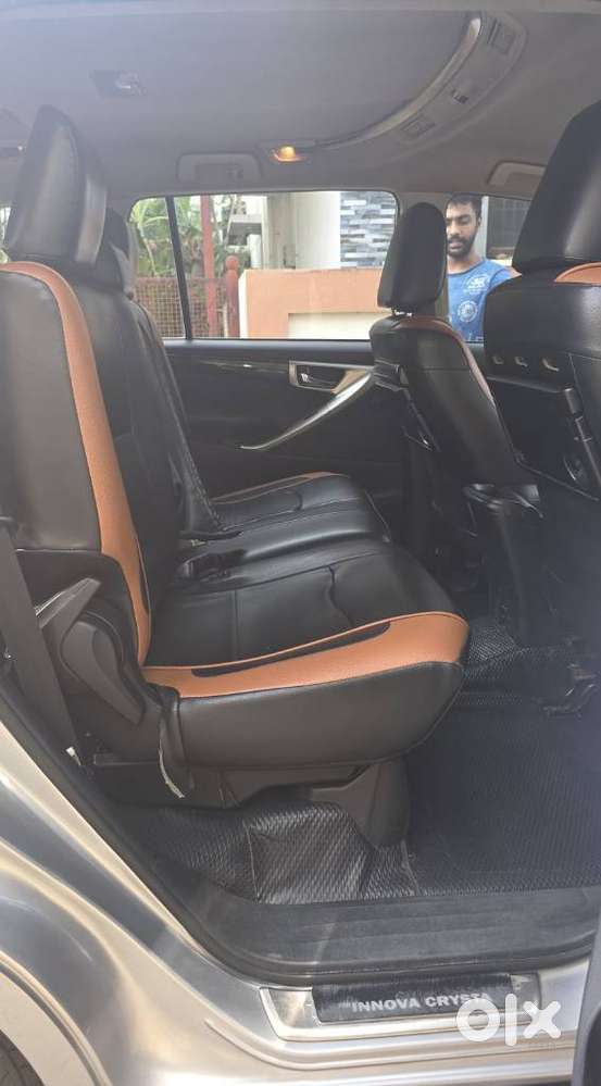 Toyota Innova Crysta 2.4 V 8 Str, 2017, Diesel