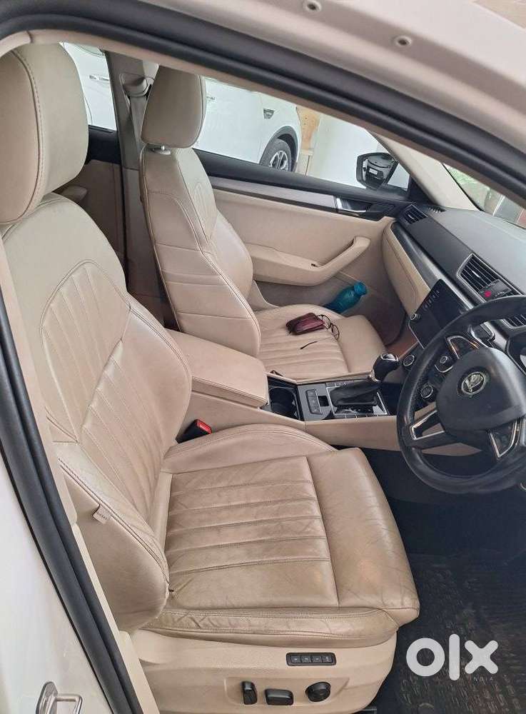 Skoda Superb Style 1.8 Tsi At, 2018, Petrol