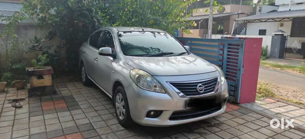 Nissan Sunny 2013