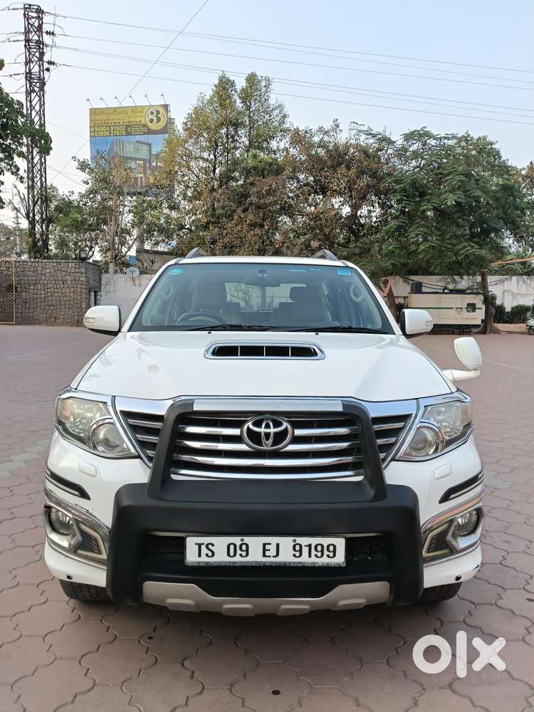 Toyota Fortuner 3.0 4x4 Manual, 2015, Diesel