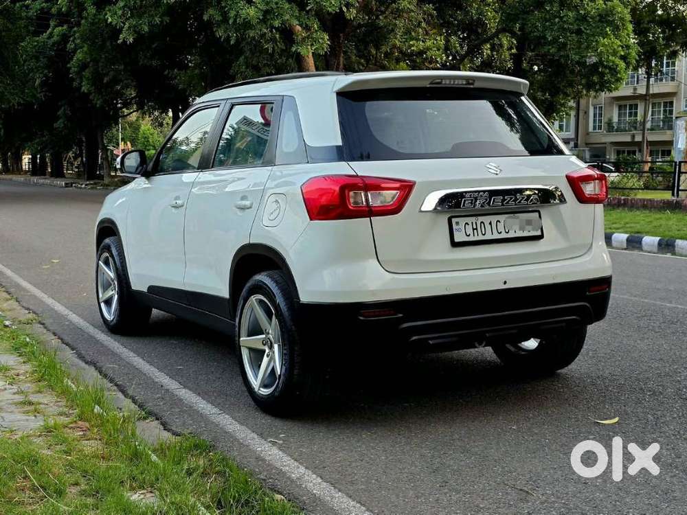 Maruti Suzuki Brezza 1.5 Vxi Smart Hybrid, 2021, Petrol