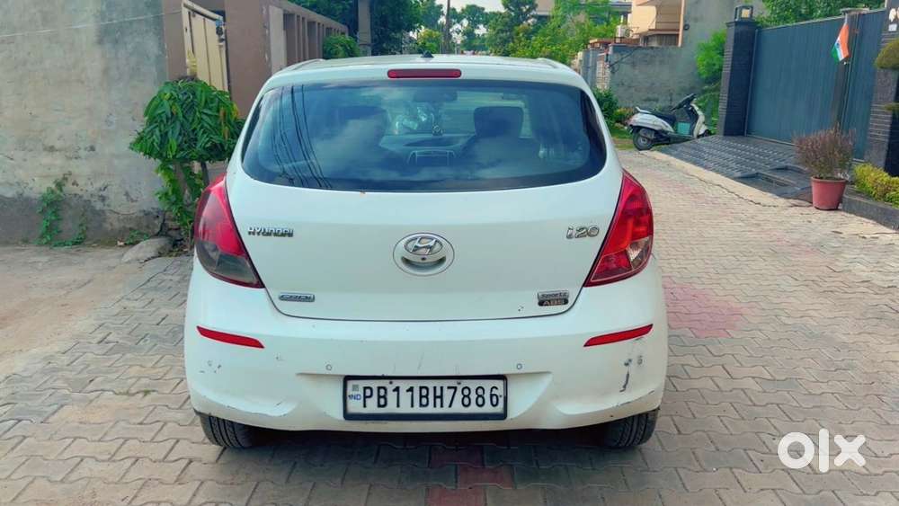 Hyundai I20 2013 Diesel 194000 Km Driven