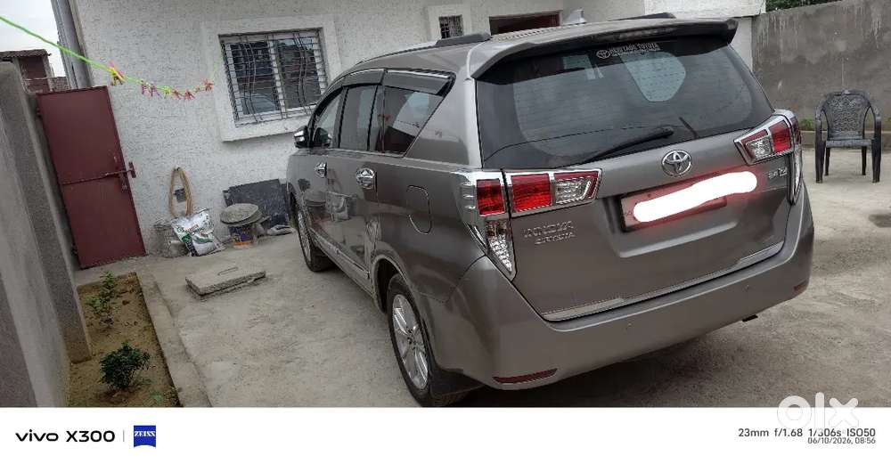 Toyota Innova Crysta 2016