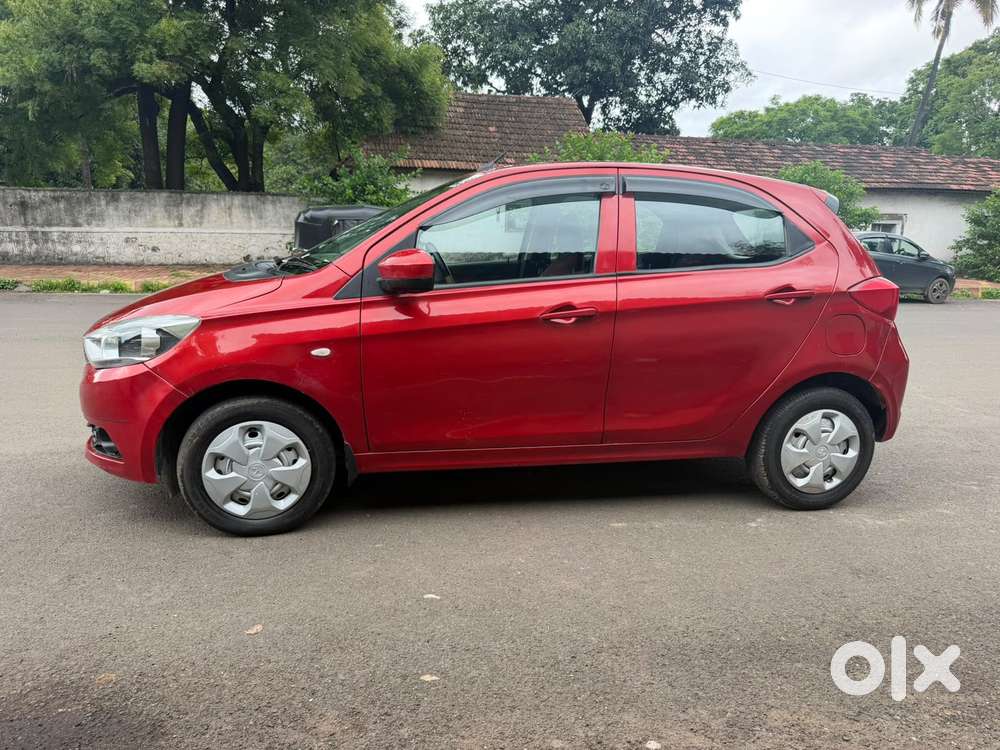 Tata Tiago 1.2 Revotron Xta, 2017, Petrol