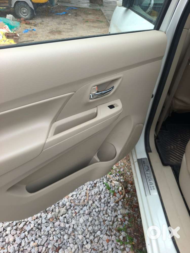 Maruti Ertiga 2024 Vxi