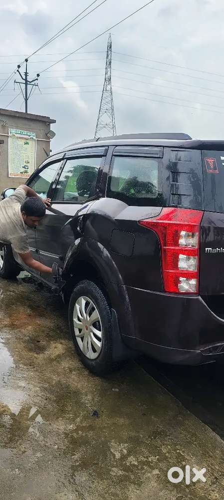 Mahindra Xuv500 Diesel 2017(private Car)