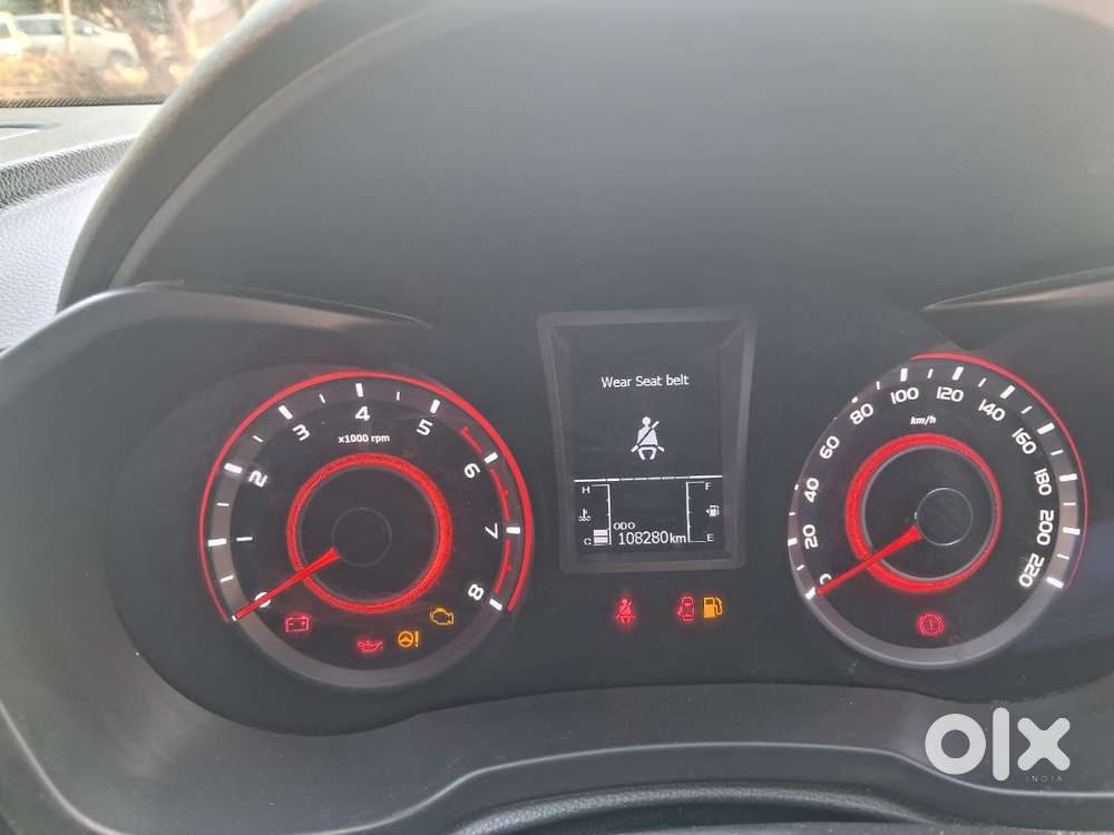 Mahindra Xuv300 W8 Diesel, 2019, Diesel