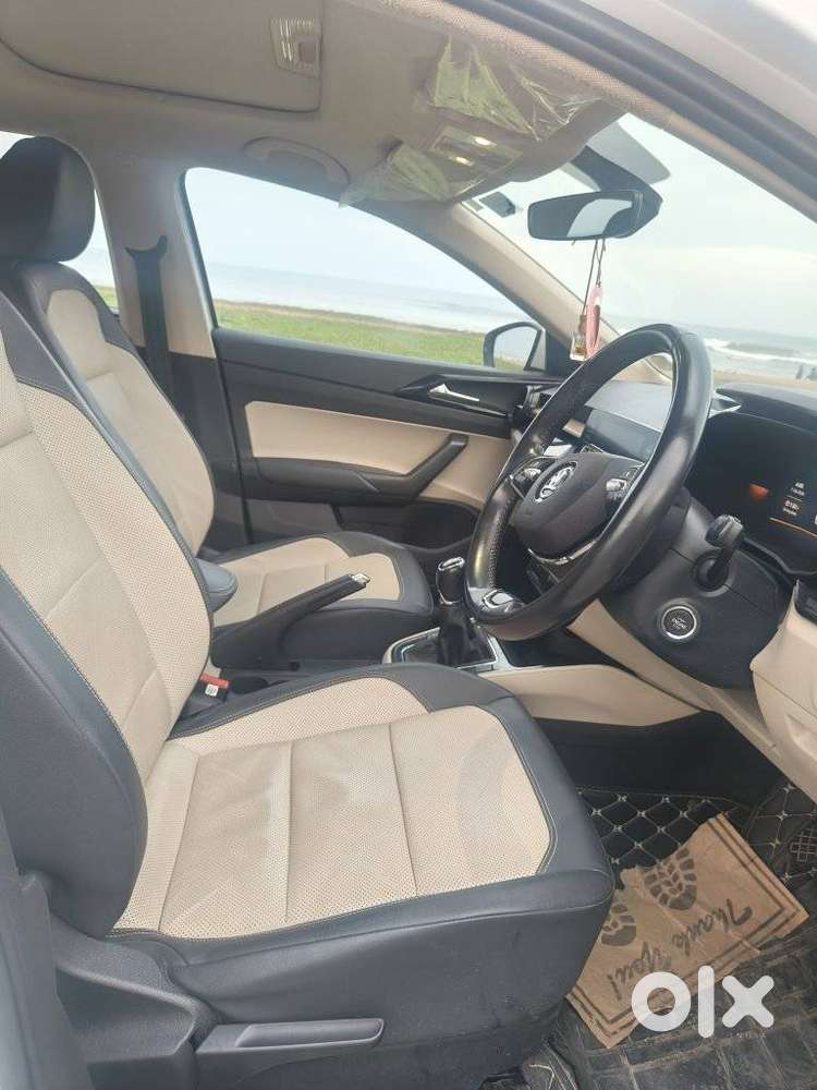 Skoda Slavia Style 1.0l Tsi Mt, 2022, Petrol