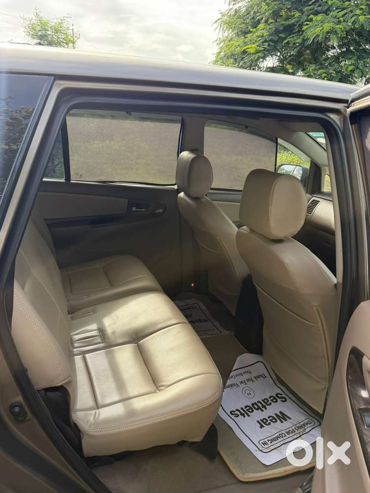 Toyota Innova 2015 Diesel Well Maintained
