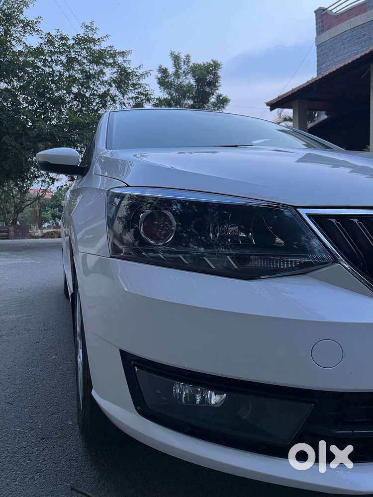 Skoda Rapid 1.0 Ambition Tsi At, 2020, Petrol