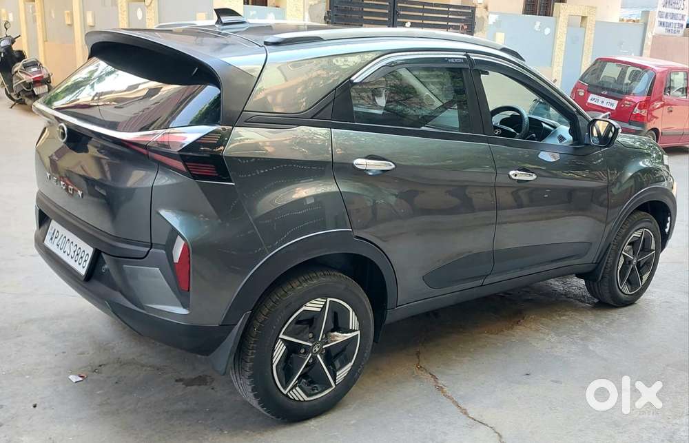 Tata Nexon Smart Plus1.2 Revotron Petrol 5 Mt, 2024, Petrol