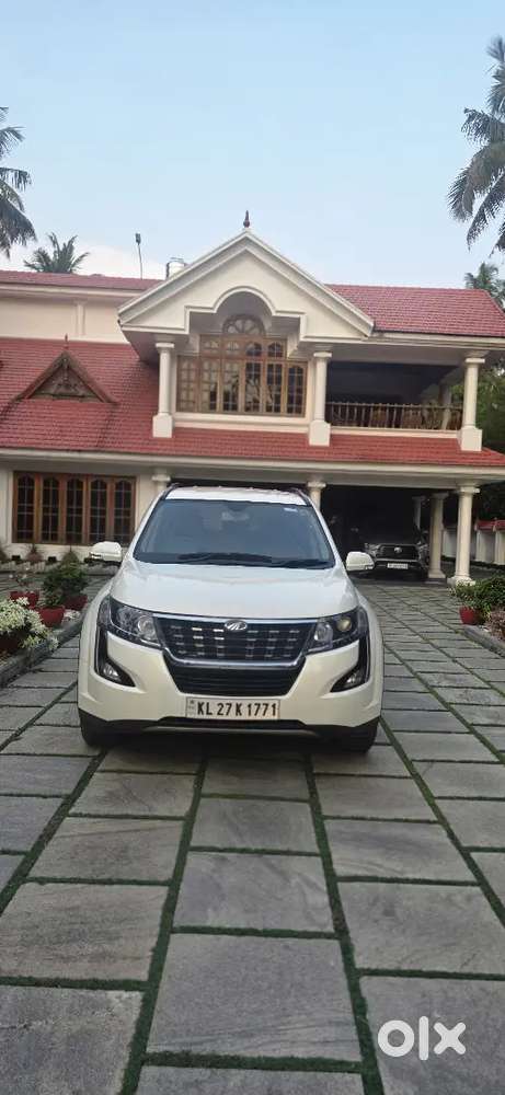 Mahindra Xuv500 2020 Diesel 32000 Km Driven