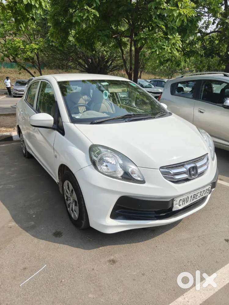 Honda Amaze 2015 Diesel Well Maintained 125000 Km Driven