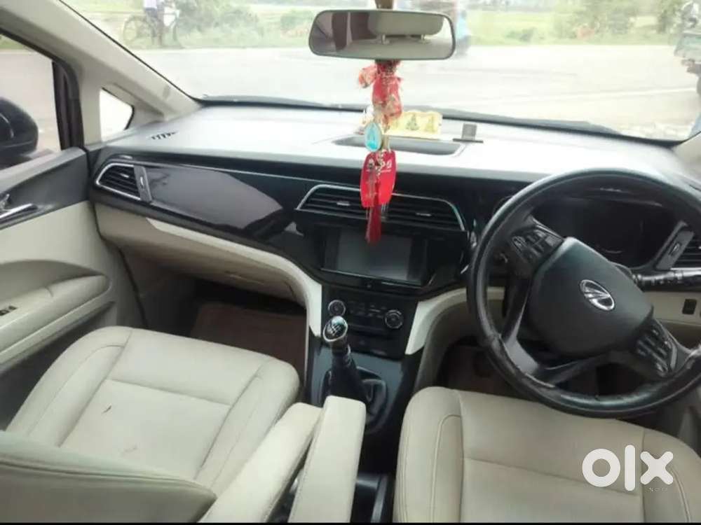 Mahindra Marazzo 1.5 2019