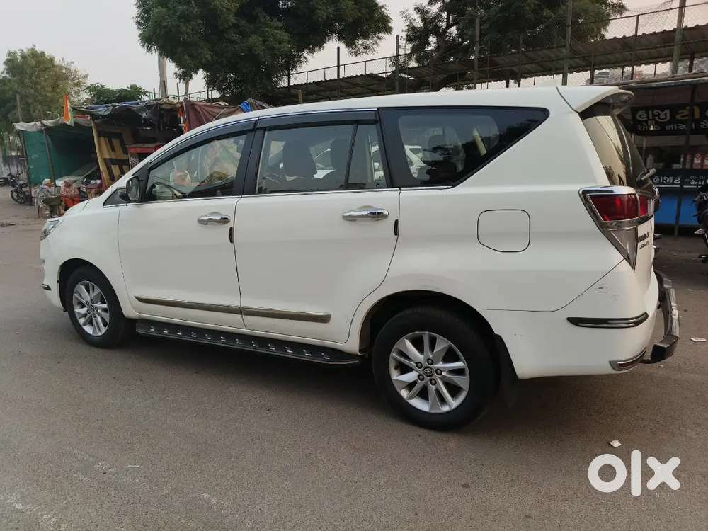 Toyota Innova Crysta 2018