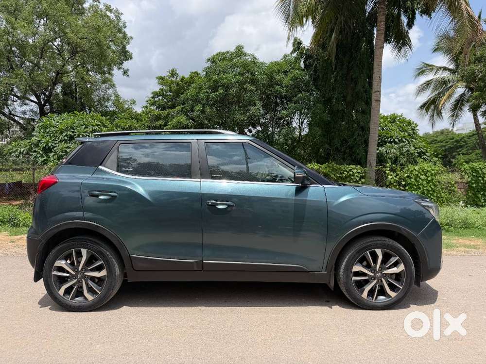 Mahindra Xuv300 W8 Diesel  Single Owner  52k Km  Sunroof  Excellen