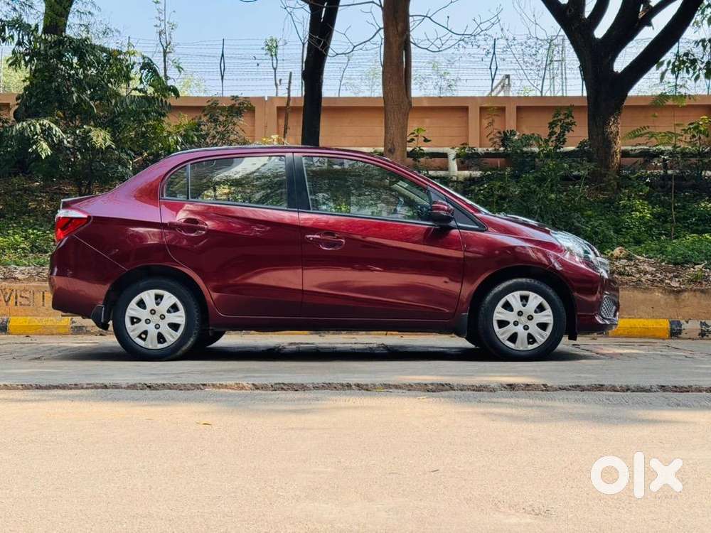 Honda Amaze 2017 I-vtech Petrol Only 33,000km Drvien Wsr