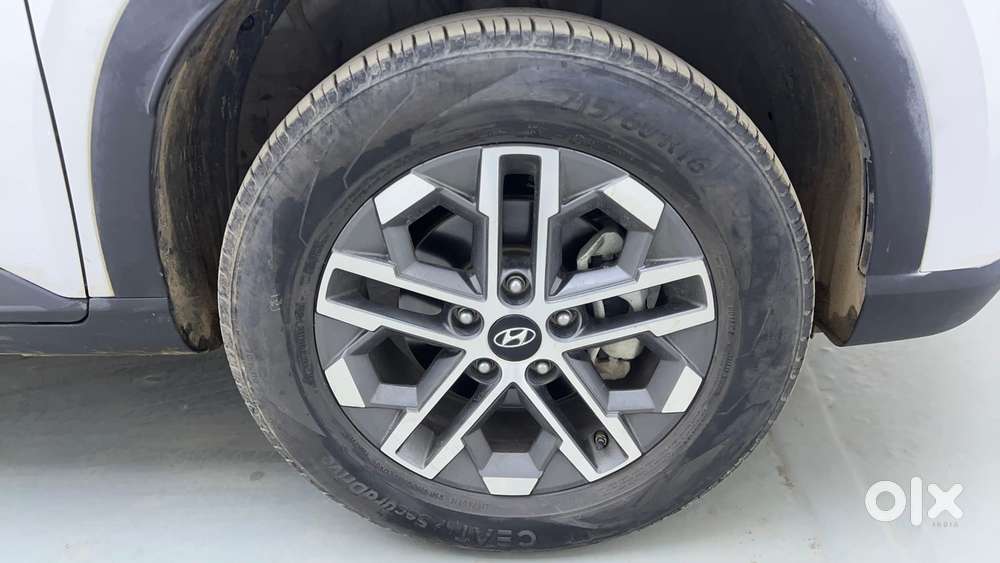 Hyundai Venue 1.0 Sx (o) Turbo Dct, 2023, Petrol