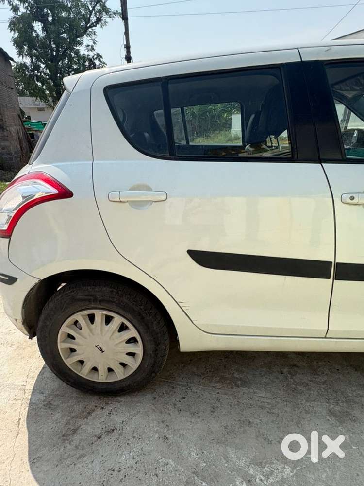 Swift Maruti Petrol 2017 Nov Model Genuine Condition