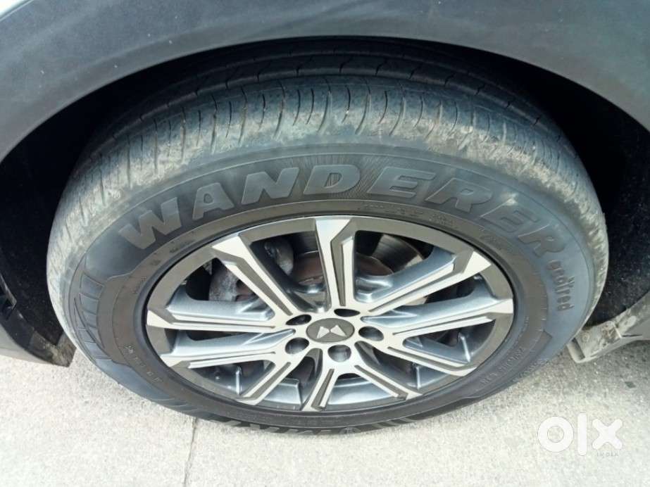 Mahindra Xuv700 2.2 Ax 7 Diesel At Luxury Pack Str, 2022, Diesel