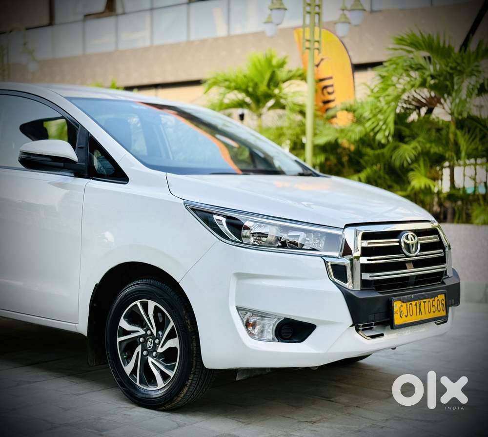 Toyota Innova Crysta 2.4 G Mt 7 Str, 2022, Diesel