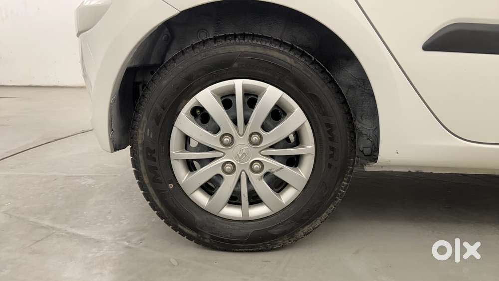 Hyundai I10 Sportz 1.1 Irde2, 2015, Petrol