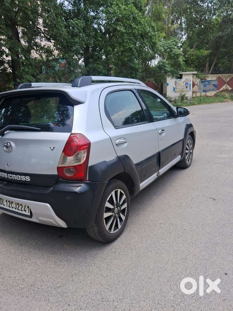 Toyota Etios Cross 1.5l V, 2015, Petrol