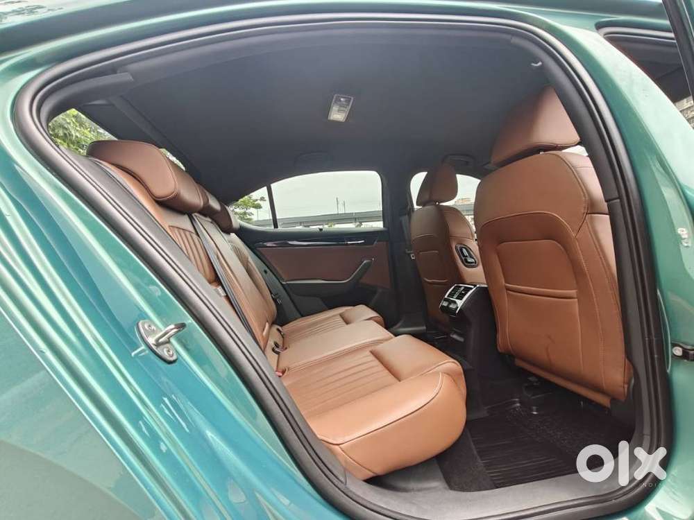 Skoda Superb 2.0 L&k Tsi At, 2024, Petrol