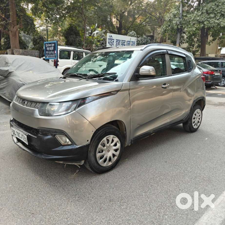 Mahindra Kuv 100