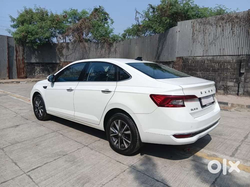 Skoda Slavia Style 1.0l Tsi At, 2023, Petrol