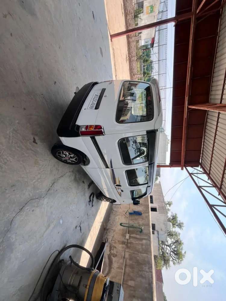 2022 Maruti Suzuki Eeco Smiles