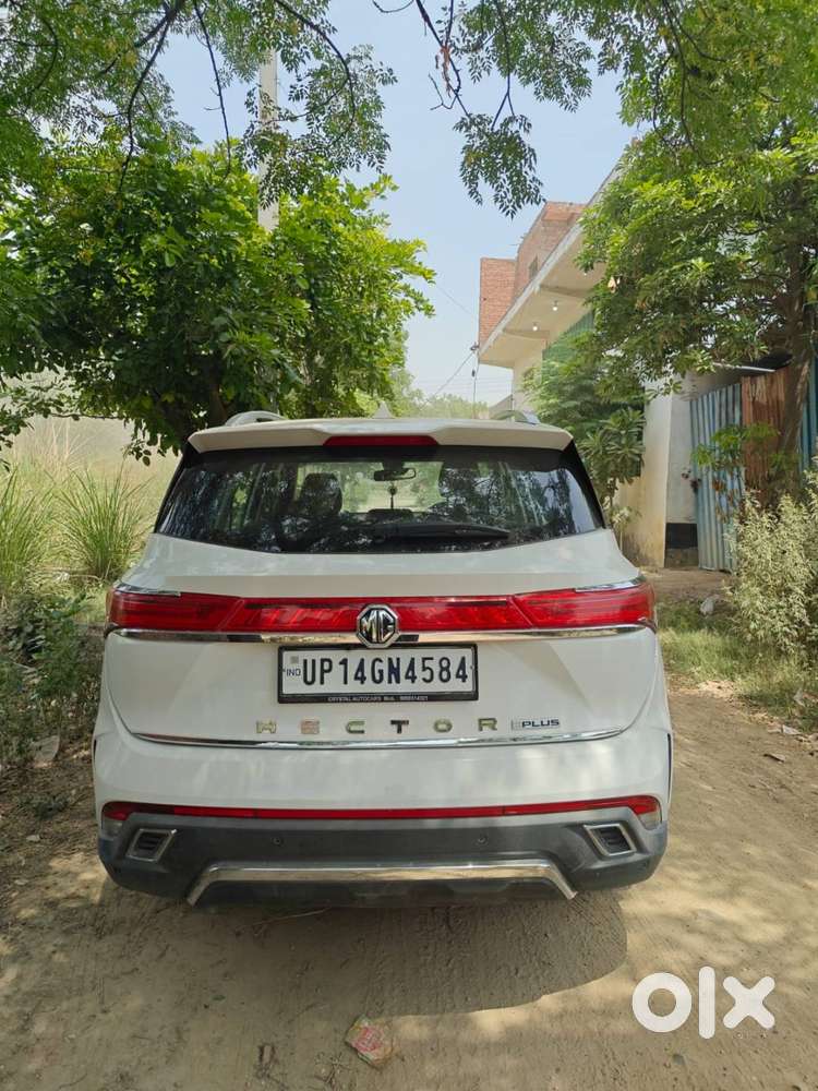 Mg Hector Plus 2025 Petrol 6614 Km Driven