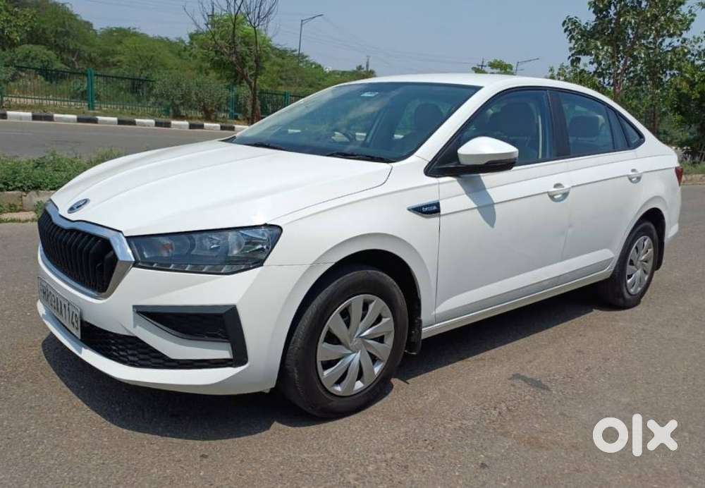 Skoda Slavia 1.0 Active Tsi, 2022, Petrol