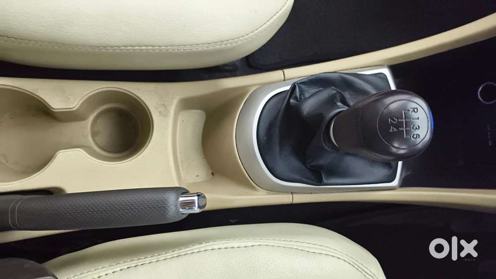 Hyundai Verna Fluidic 1.6 Vtvt Sx, 2014, Petrol