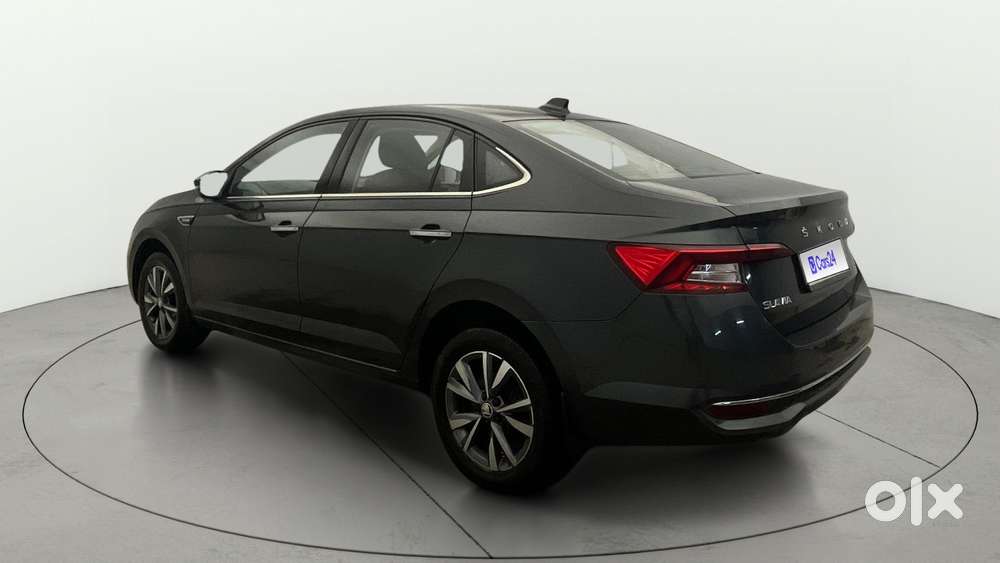 Skoda Slavia Style 1.0l Tsi Mt, 2022, Petrol