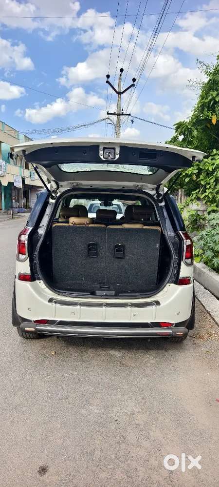 Mahindra Xuv500 2.2 W11 2019