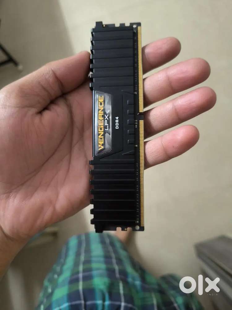 Corsair Vengeance LPX 16GB DDR4 3200MHz RAM  CL16
