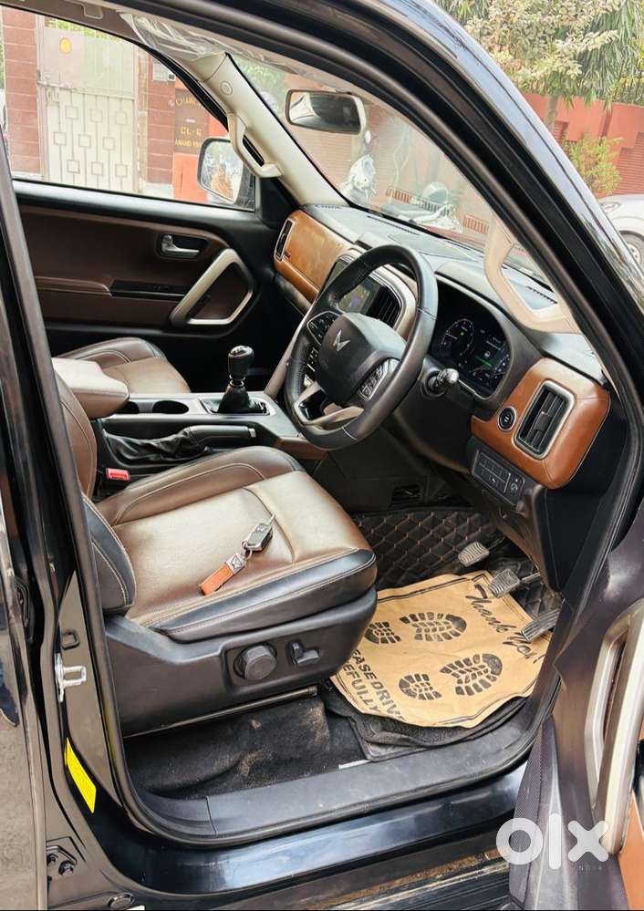 Top Model Key Less Entery Sunroof