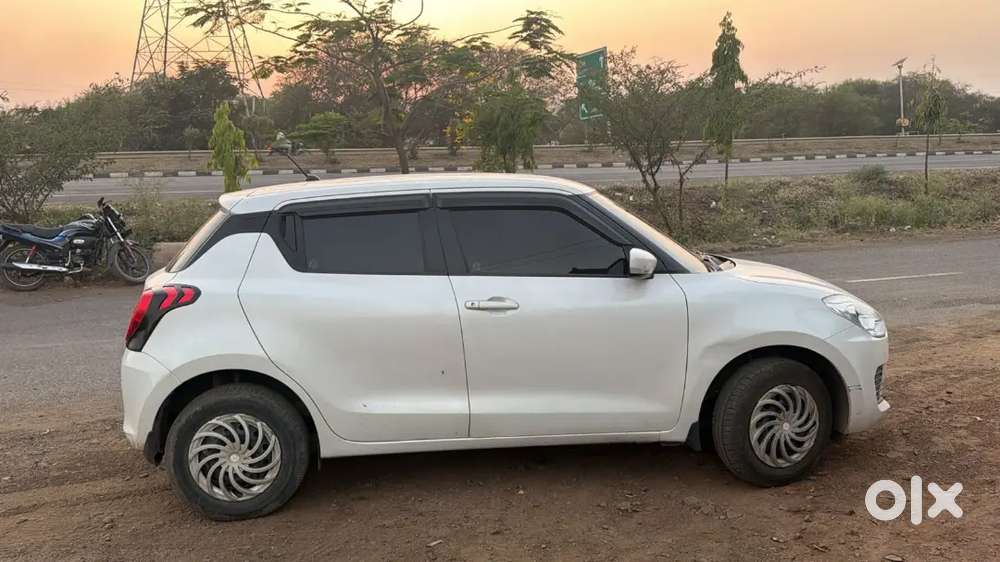 Maruti Suzuki Swift 2023 Vxi Petrol  1st Owner  Excellent Condition
