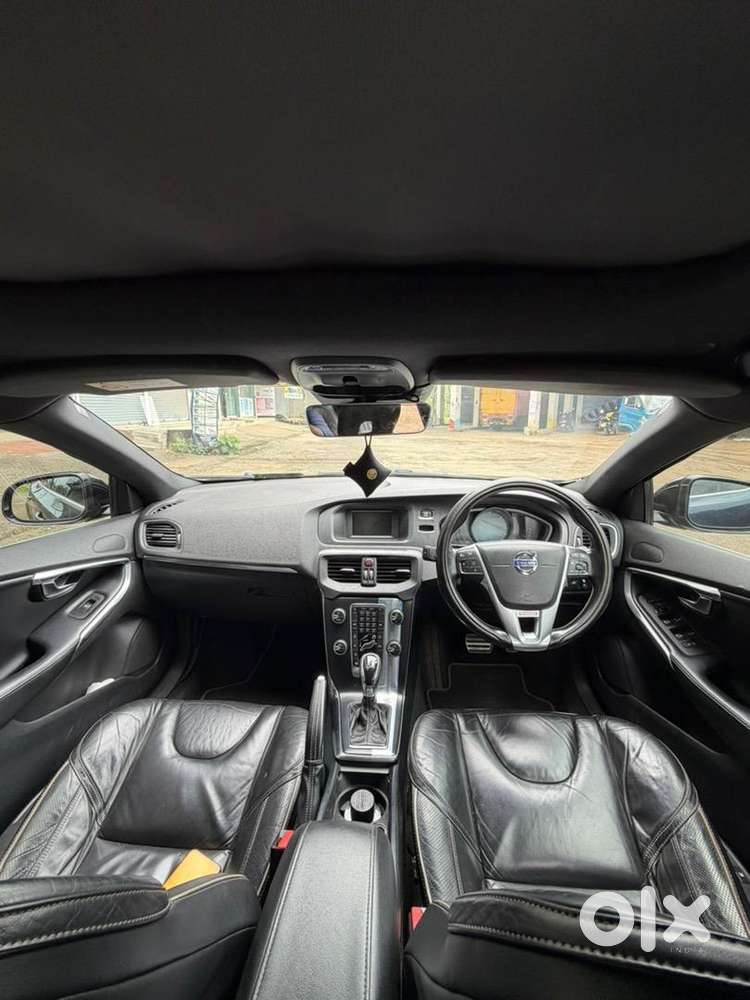 Volvo V40 2015 Diesel Well Maintained