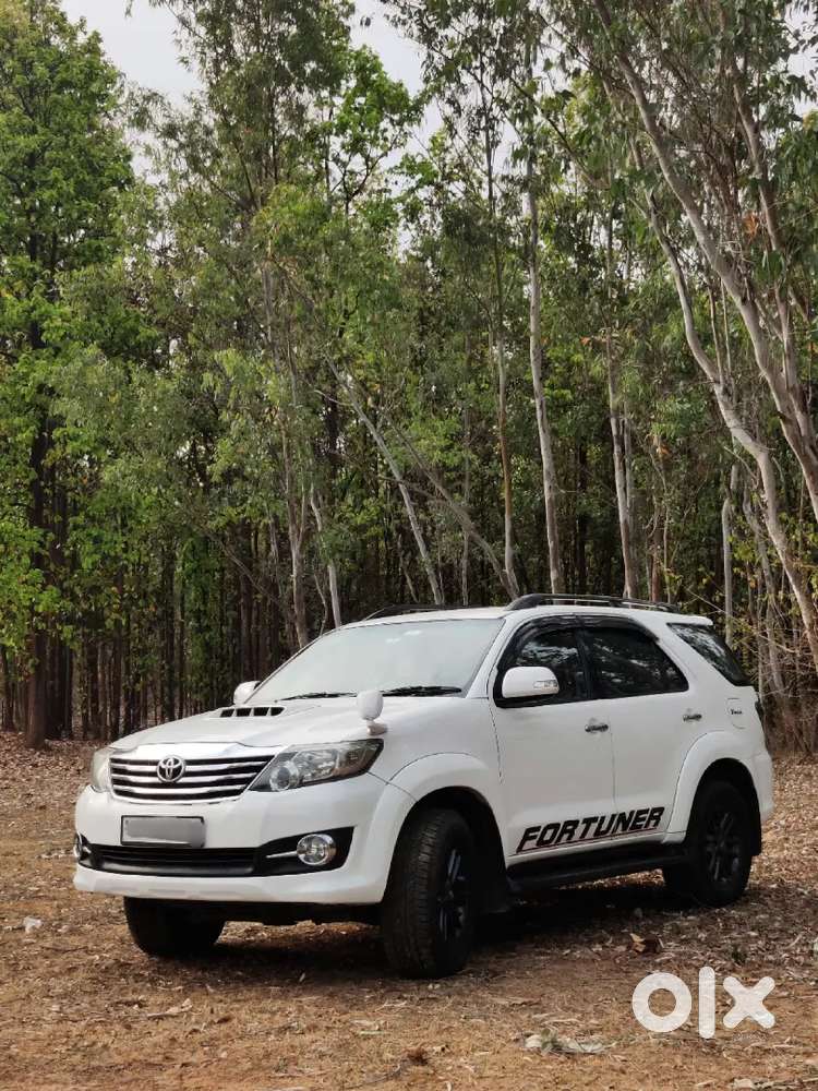 Toyota Fortuner 2015 1st Owner Diesel 99000 Km Driven