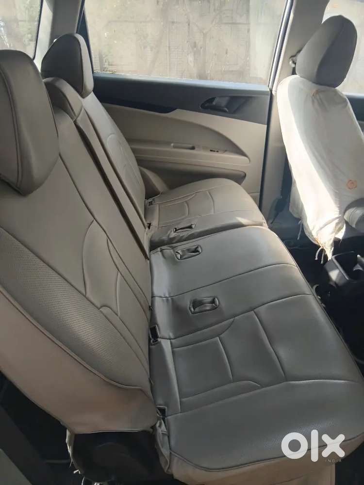 Good Condition White Mahindra